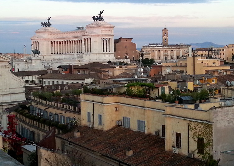 Roma al tramonto